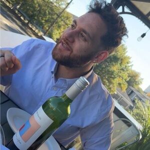 Meet your Posher, Dannish
